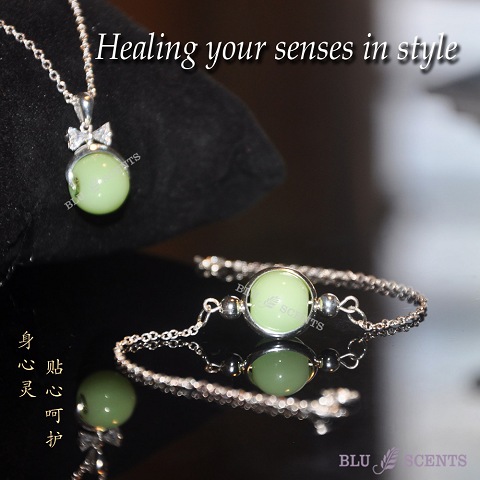 Silver Aroma Diffuser Jewelry Set Minty Green
